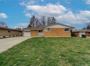 1335 Maplegrove Dr, Fairborn, OH 45324