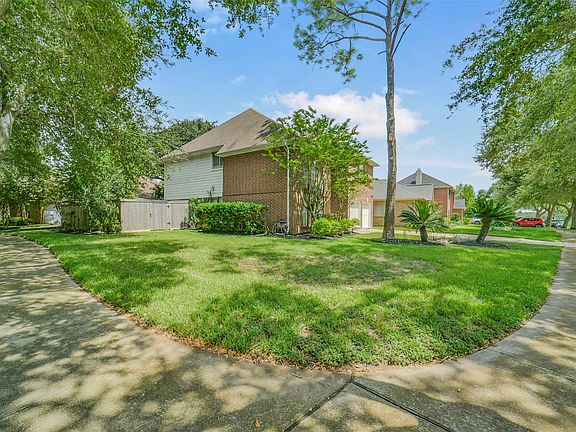 5th image of 1418 Sheffield Dr