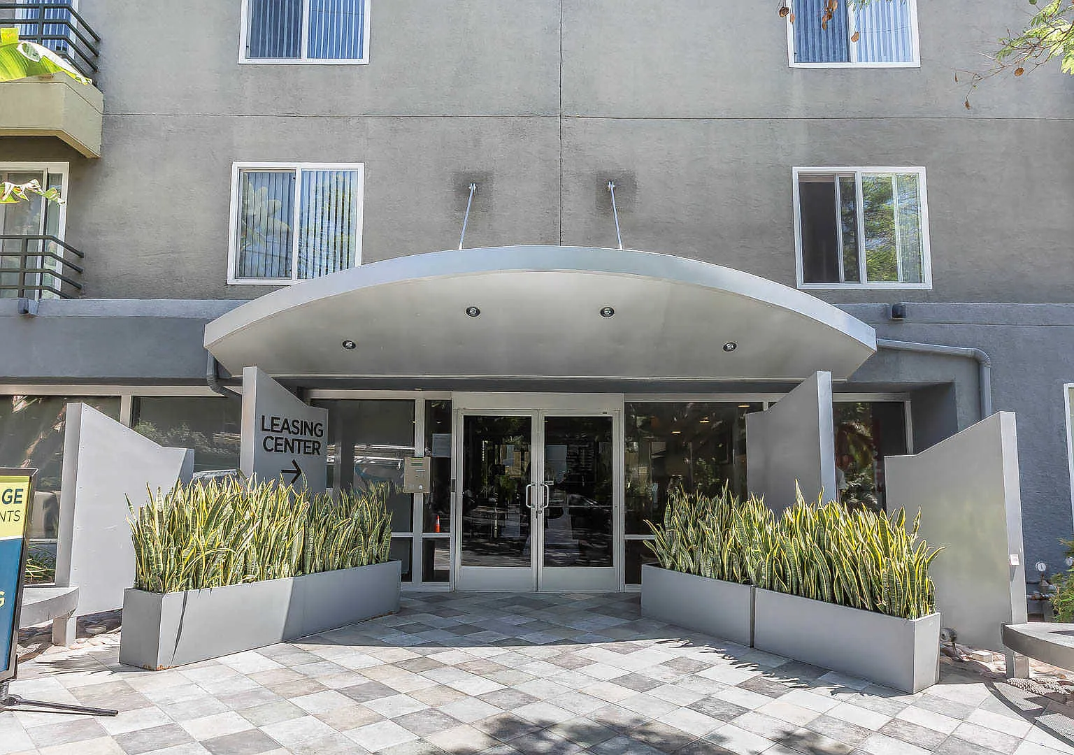 Vantage Hollywood — Photo 3