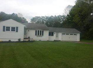10513 Briar Hill Dr, Kirtland, OH