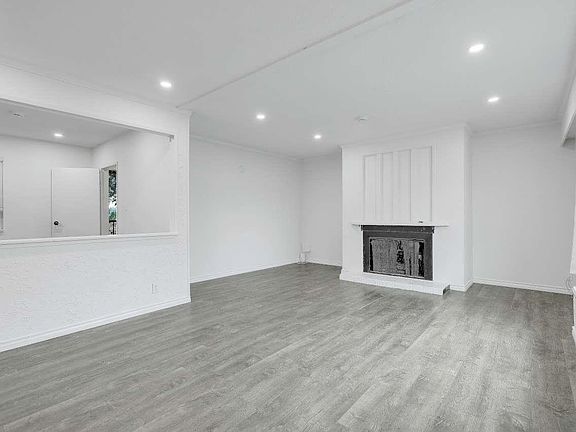 5th image of 20986 117th Ave