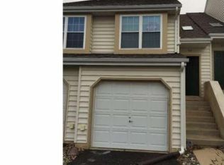60 Chatham Dr, Morgantown, PA 19543