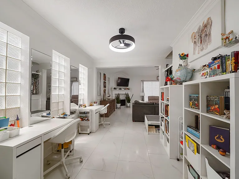 14402 Westbury Ct — Photo 9