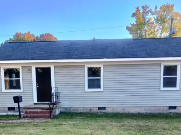 36 Whittier Ave, Newport News, VA 23606