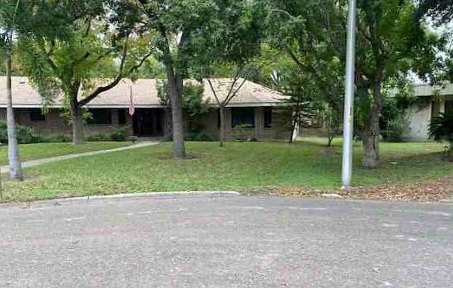 2nd image of 1414 Grovewood Ave