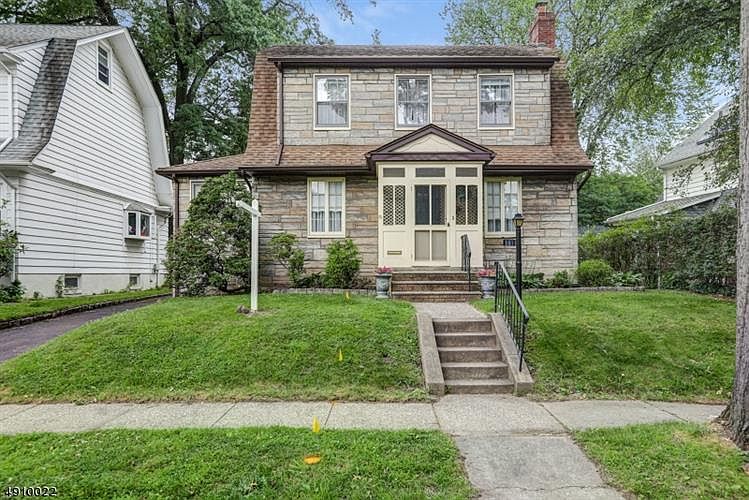 1st image of 107 Reynolds Pl