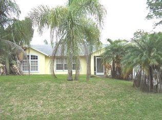1671 SW Salvatierra Blvd, Pt Saint Lucie, FL 34953