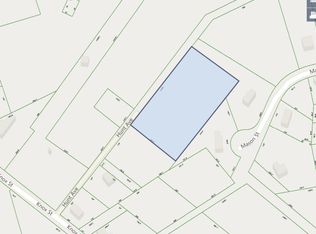 Hunt Ave, Mount Pocono, PA 18344