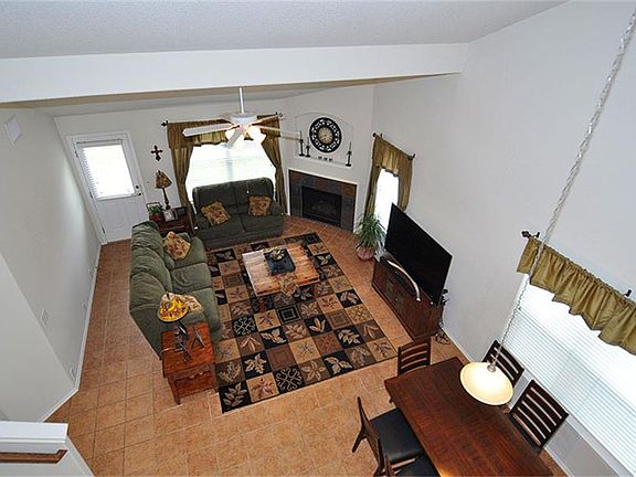 4th image of 4602 Clemwood Ln