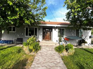 30204 Canoe Rd, Canyon Country, CA 91390