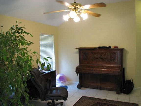 3rd image of 2238 Pine Cone Dr