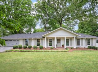 345 Franklin Rd, Sandy Springs, GA 30342
