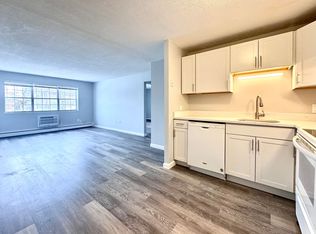 128 North St #4, Newtonville, MA 02460