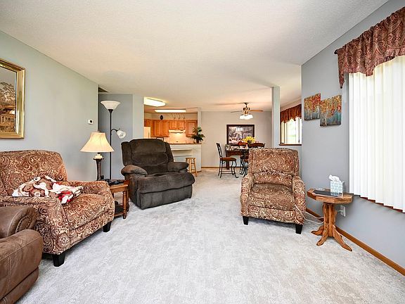5th image of 88 Valley Trail Dr