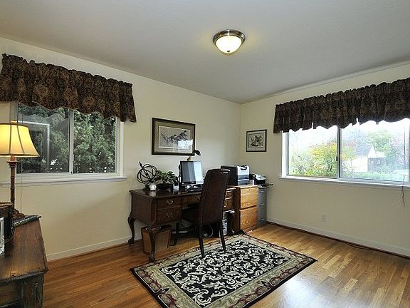4th image of 754 Jill Ave