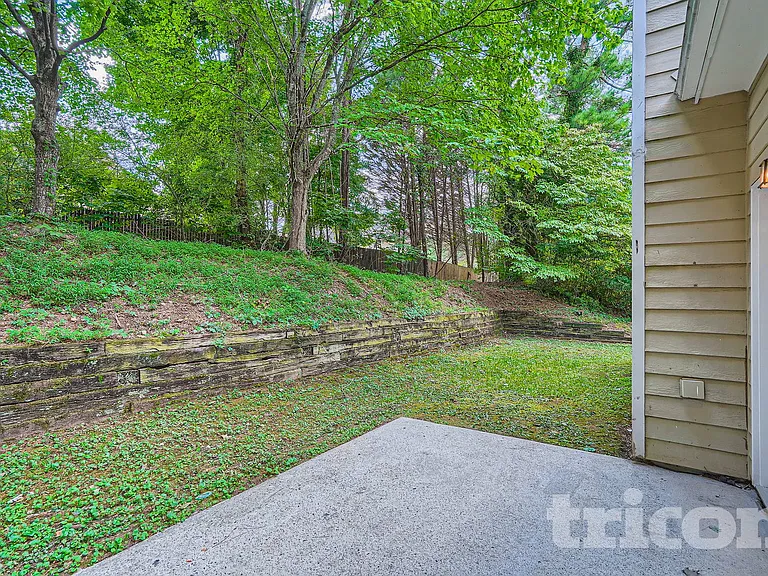 2200 Sugarbirch Dr — Photo 22