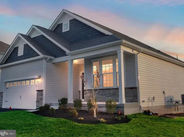 127 Forage Cir, Pottstown, PA 19464