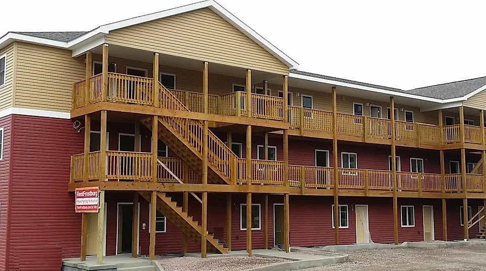 201 University Dr