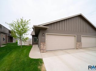 9264 W Norma Trl, Sioux Falls, SD 57106