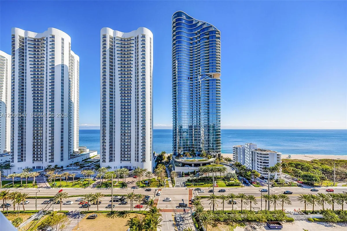 Building Photo - 100 Bayview Dr #606