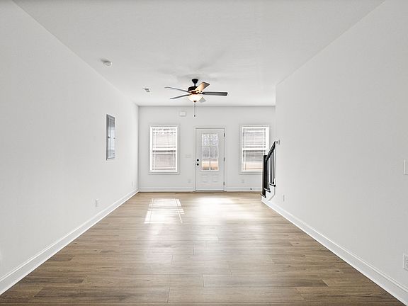 4th image of 42 Cave Springs Rd