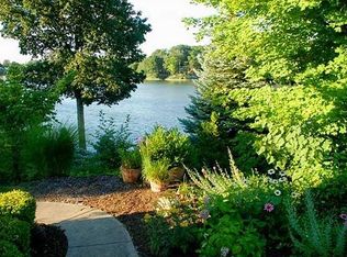 1105 Yellowwood Cir, Noblesville, IN 46062