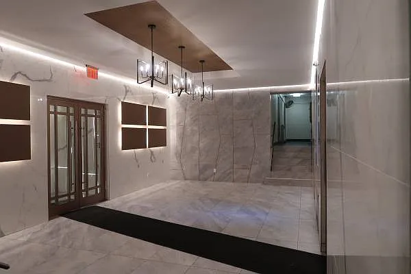 Rented by Atlantic Management Co Inc | media 21