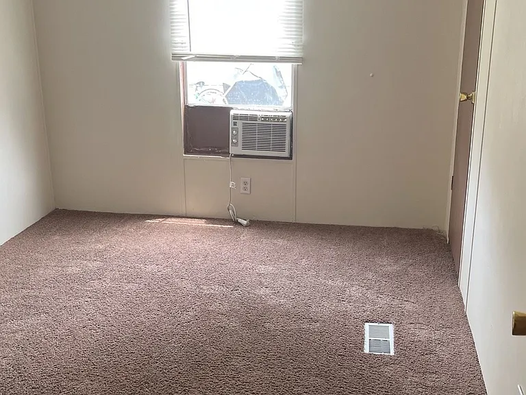 521 E Veterans Memorial Blvd #301 — Photo 15