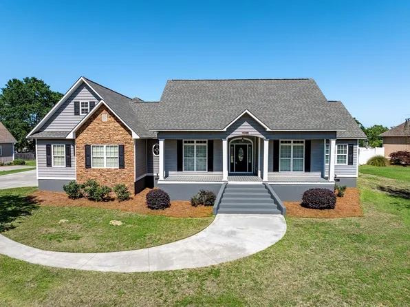 33 Surrey Cir, Tifton, GA 31793