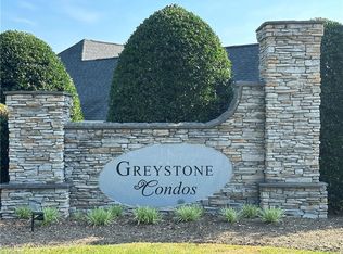 114 & 116 Cobblestone Ct, Mount Airy, NC 27030