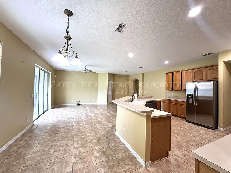 10118 Shortwood Ln — Photo 8