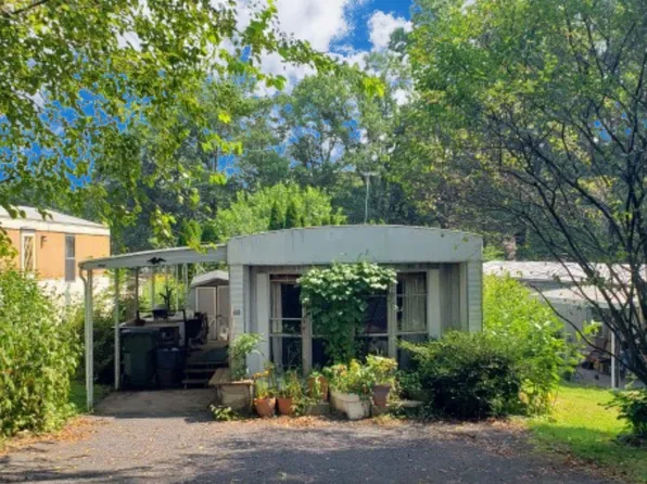 802 Swan Dr, Mechanicsburg, PA 17050