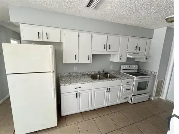 911 N Iowa Ave APT 2, Lakeland, FL 33801