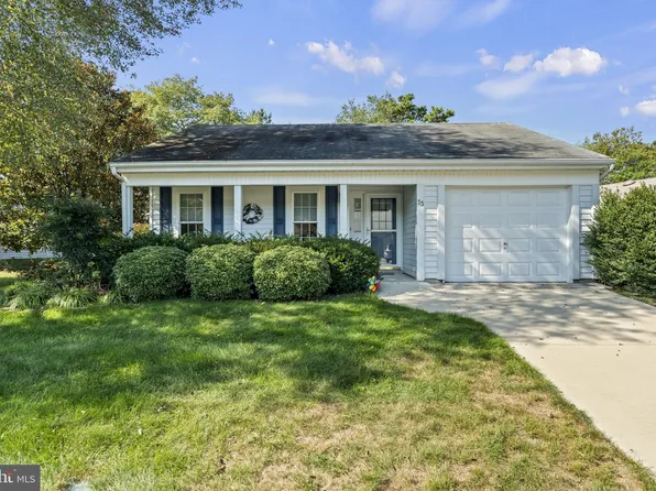 33 Dunstable Rd, Southampton, NJ 08088