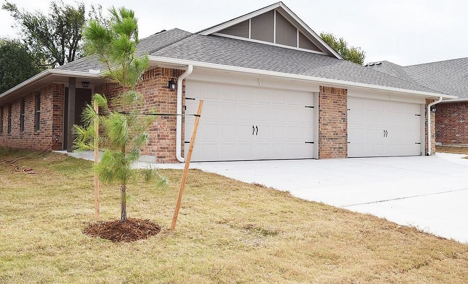 1st image of 4300 Edinburg Way