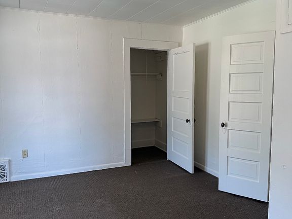 3rd image of 501 Main St APT 2
