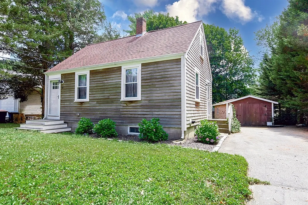 1 bed, 1.0 bath, 676 sqft, $1,900 — Photo 1