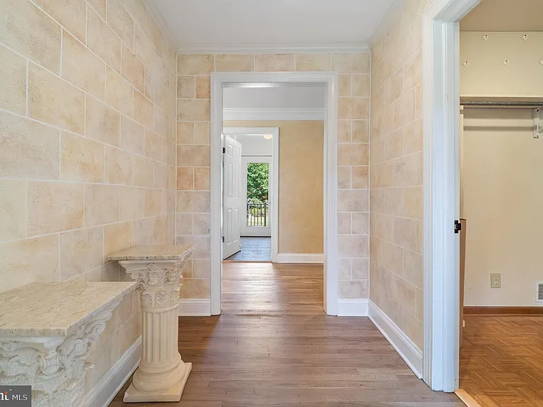 15729 Holly Grove Rd — Photo 38