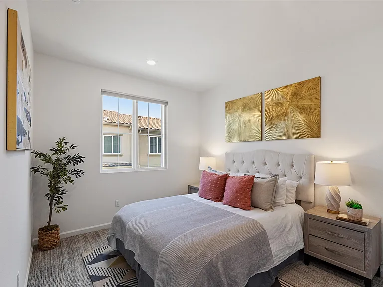 17981 Cantabria Ln — Photo 30