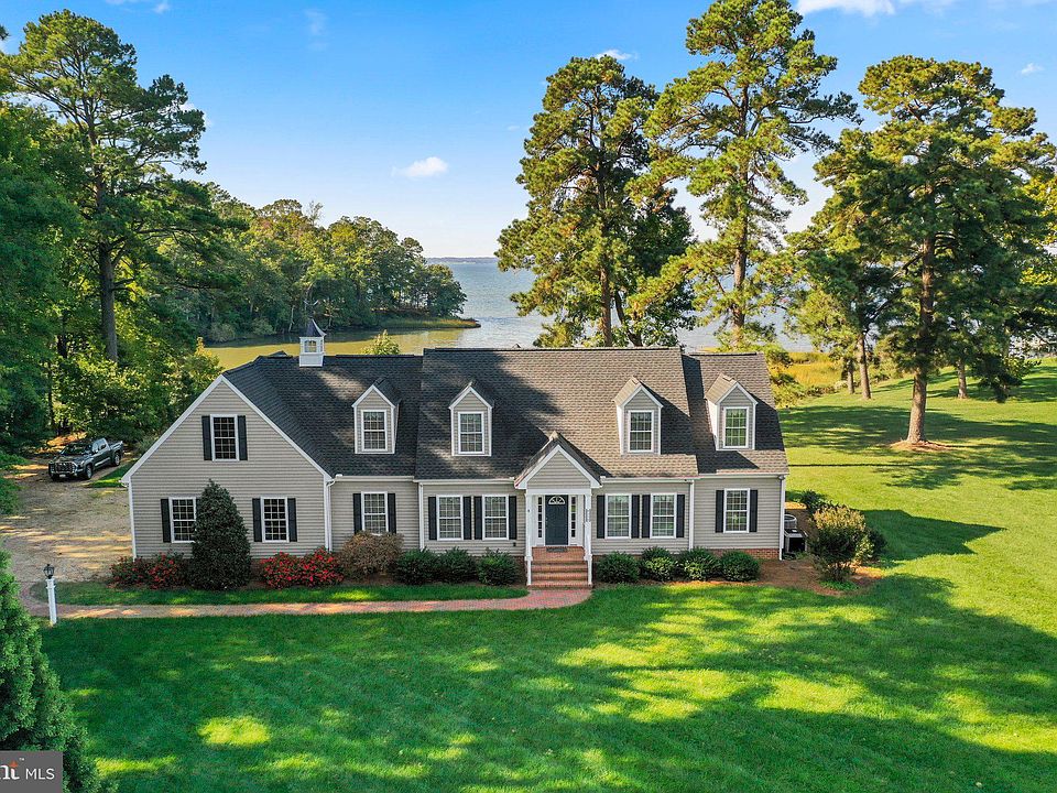 1st image of 330 River Village Dr