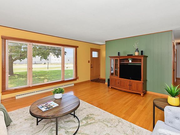 4th image of 7919 Hagemann ROAD
