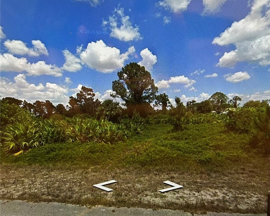 2nd image of 1818 Wells Ave