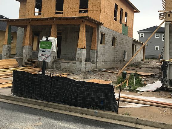 3rd image of 947 Kershaw Dr