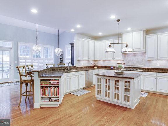 2nd image of 329 Scherer Ln
