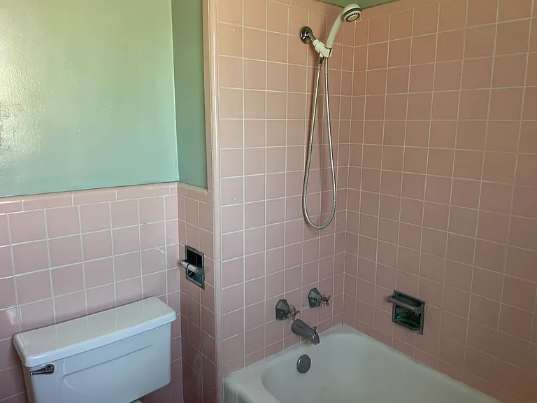 15 Cerritos Ave — Photo 11