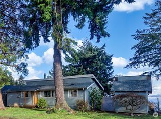 20412 Chautauqua Beach Rd SW, Vashon, WA 98070