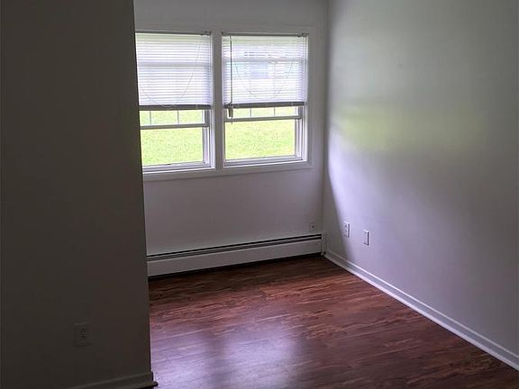 4th image of 190 Parrish St APT 101