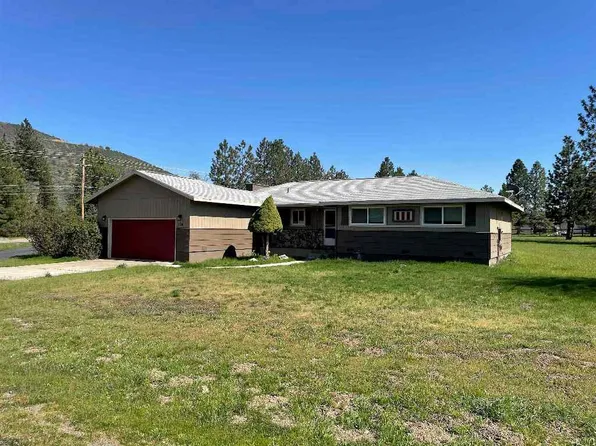 116 Oak View Ct, Yreka, CA 96097