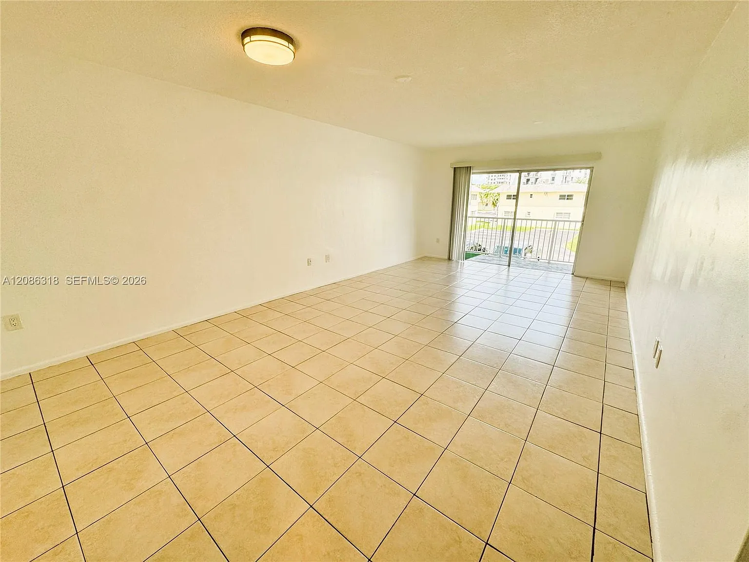 Village At Dadeland Condo — Photo 3
