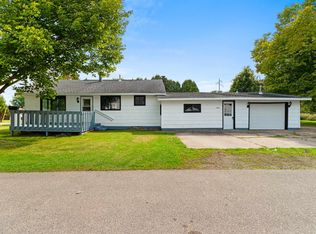 1203 36th Ave, Menominee, MI 49858